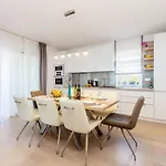 Roko Mit Privatem Pool By Interhome Сasa de vacaciones