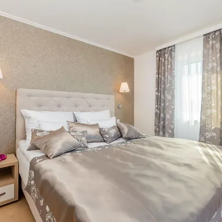 펜션 Roko Mit Privatem Pool By Interhome