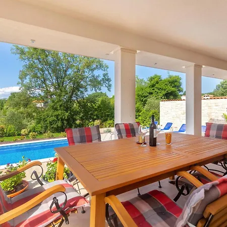 Roko Mit Privatem Pool By Interhome Ferienhaus Sveti Anton (Krk)